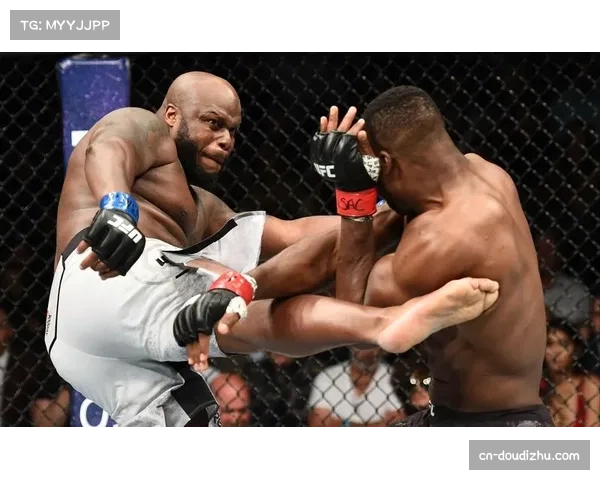 UFC历史尴尬事件集锦 霍尔曼泳裤与刘易斯名言成经典花絮