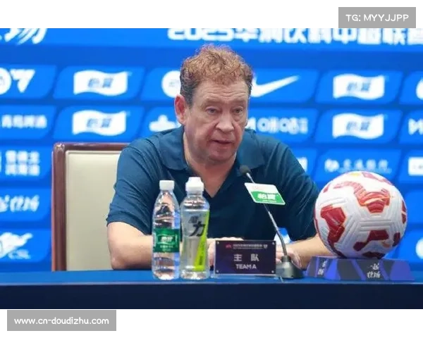 申花更衣室赛前动员,斯卢茨基强调心态 申花更衣室赛前动员,斯卢茨基强调心态